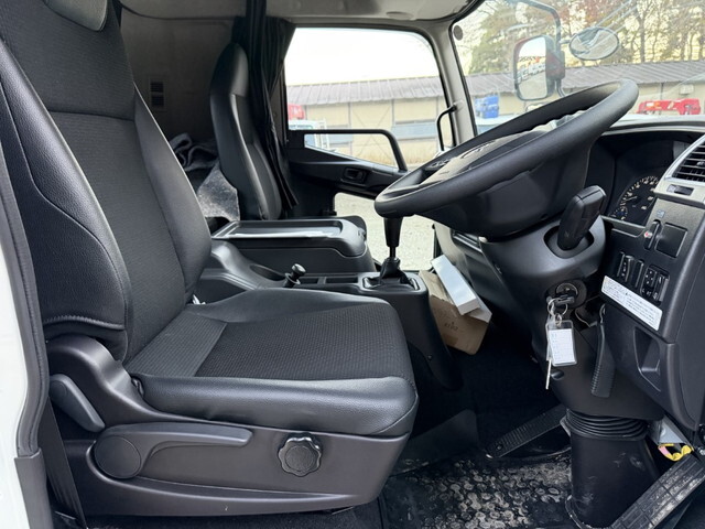 三菱ふそうファイターセルフクレーン4段増トン（6t・8t）[写真26]