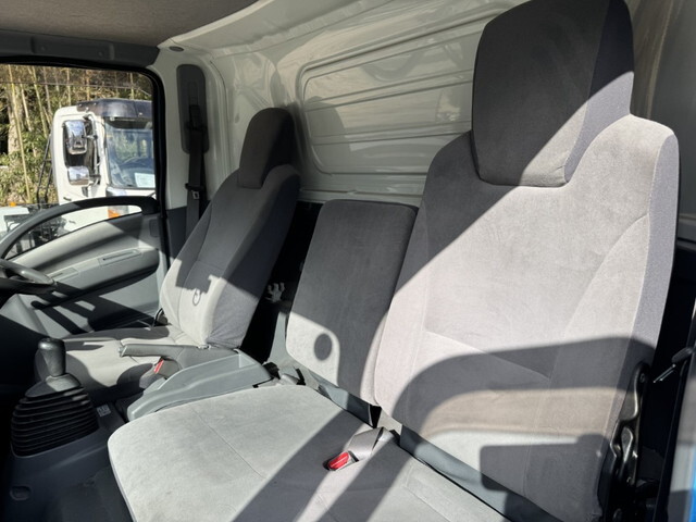 いすゞエルフアルミバン小型（2t・3t）[写真15]