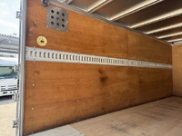 いすゞエルフアルミバン小型（2t・3t）[写真28]