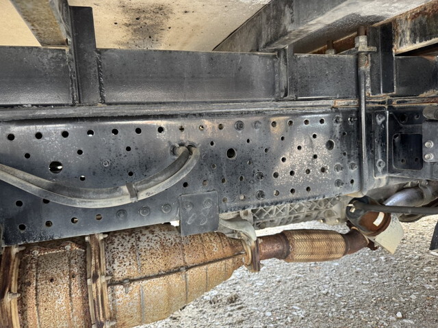 いすゞエルフアルミバン小型（2t・3t）[写真28]