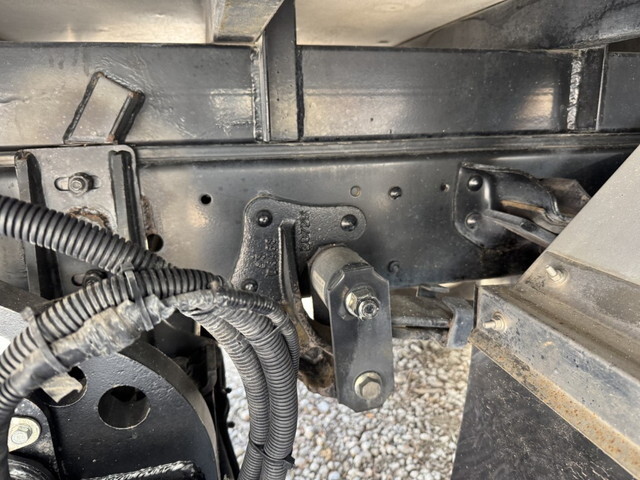 いすゞエルフアルミバン小型（2t・3t）[写真31]