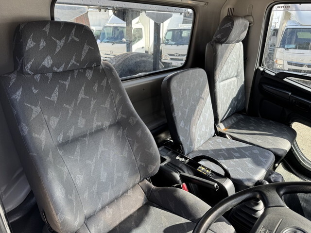 日野レンジャーコンテナ専用車中型（4t）[写真05]