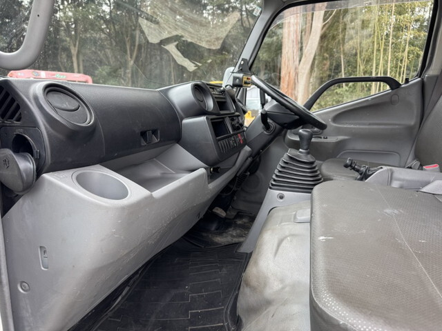 日野デュトロパッカー車（塵芥車）小型（2t・3t）[写真15]