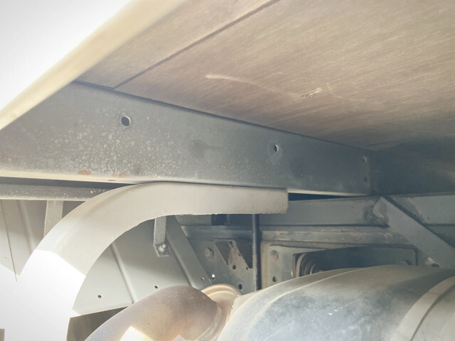 いすゞエルフアルミバン小型（2t・3t）[写真25]