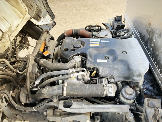 いすゞエルフアルミバン小型（2t・3t）[写真27]