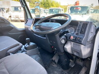 いすゞエルフアルミバン小型（2t・3t）[写真34]