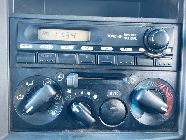 いすゞエルフアルミバン小型（2t・3t）[写真37]