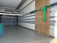 いすゞフォワード冷凍車（冷蔵車）中型（4t）[写真14]