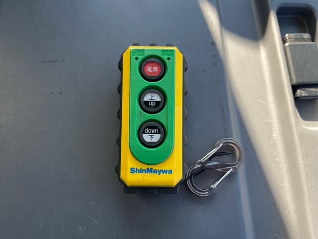 いすゞフォワード冷凍車（冷蔵車）中型（4t）[写真20]