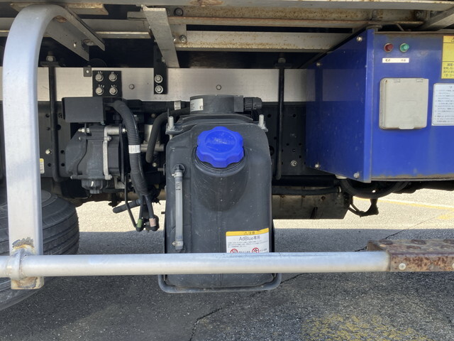 いすゞフォワード冷凍車（冷蔵車）中型（4t）[写真22]