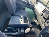 いすゞフォワード冷凍車（冷蔵車）中型（4t）[写真34]