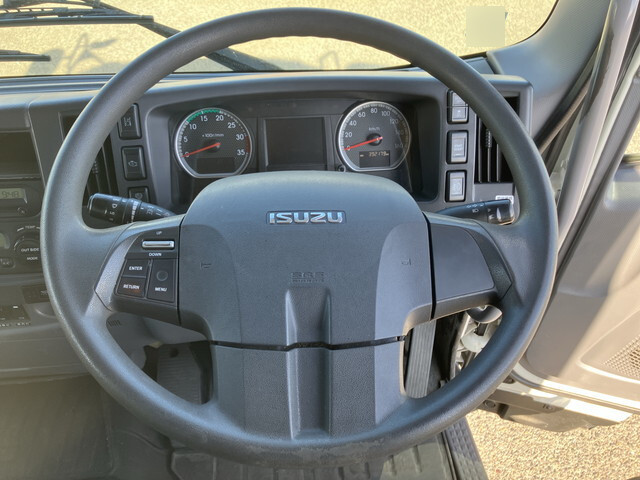 いすゞフォワード冷凍車（冷蔵車）中型（4t）[写真34]