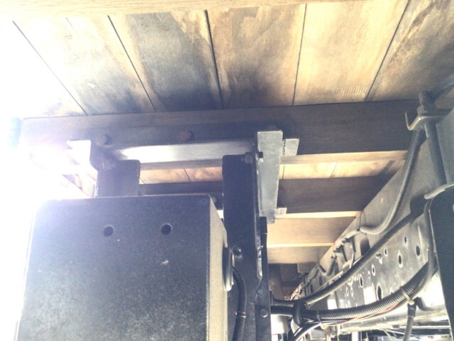 日野レンジャー平ボディ中型（4t）[写真26]