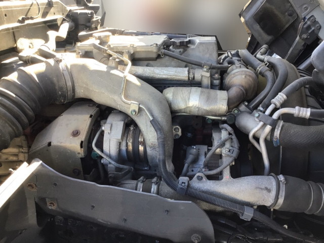 日野レンジャー平ボディ中型（4t）[写真32]