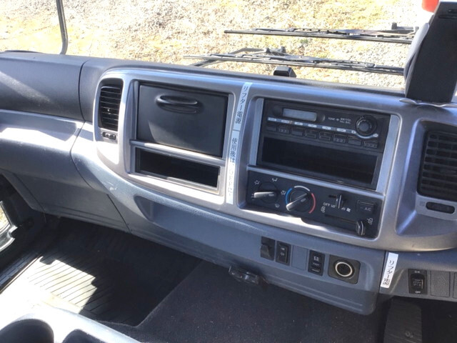 日野レンジャー平ボディ中型（4t）[写真37]