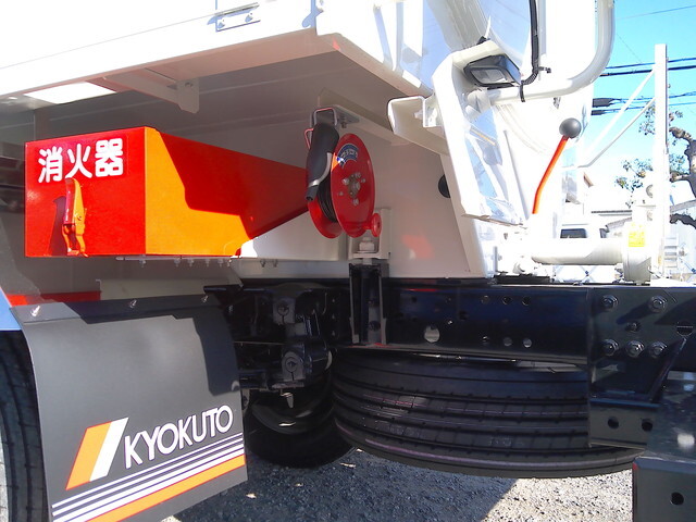 日野デュトロタンク車（タンクローリー）小型（2t・3t）[写真14]