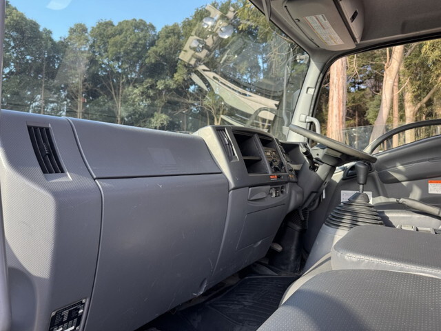 いすゞフォワードクレーン4段中型（4t）[写真11]