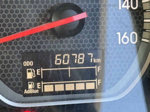 いすゞフォワードクレーン4段中型（4t）[写真05]