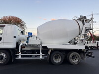 三菱ふそうファイターミキサー車（コンクリートミキサー）増トン（6t・8t）[写真14]