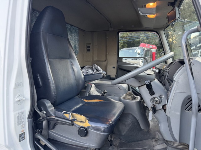 三菱ふそうファイターミキサー車（コンクリートミキサー）増トン（6t・8t）[写真05]