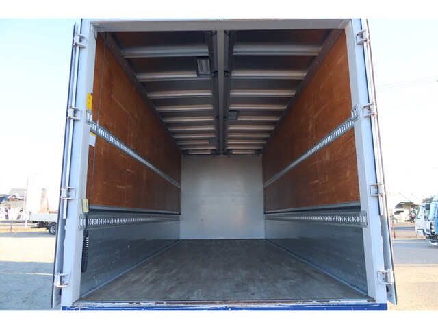 日野レンジャーアルミウイング中型（4t）[写真17]