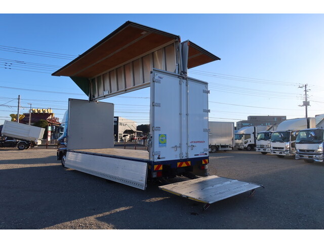 日野レンジャーアルミウイング中型（4t）[写真03]