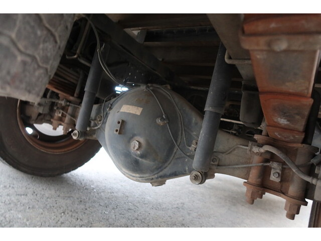 三菱ふそうキャンターセルフクレーン3段小型（2t・3t）[写真12]