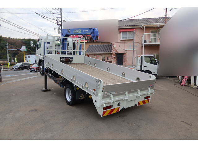 三菱ふそうキャンターセルフクレーン3段小型（2t・3t）[写真02]