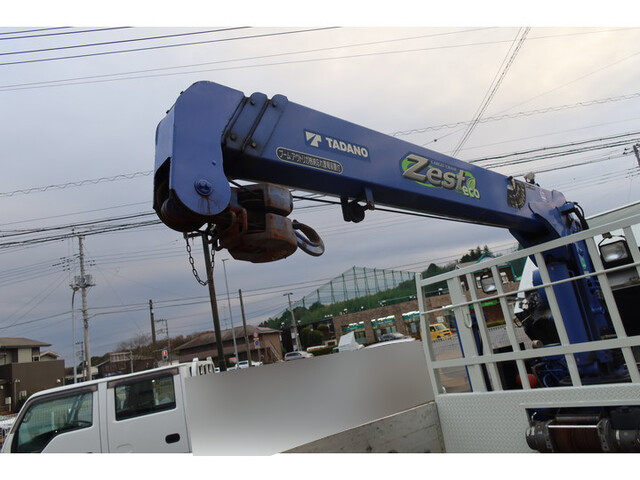 三菱ふそうキャンターセルフクレーン3段小型（2t・3t）[写真24]