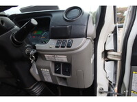 三菱ふそうキャンターセルフクレーン3段小型（2t・3t）[写真34]