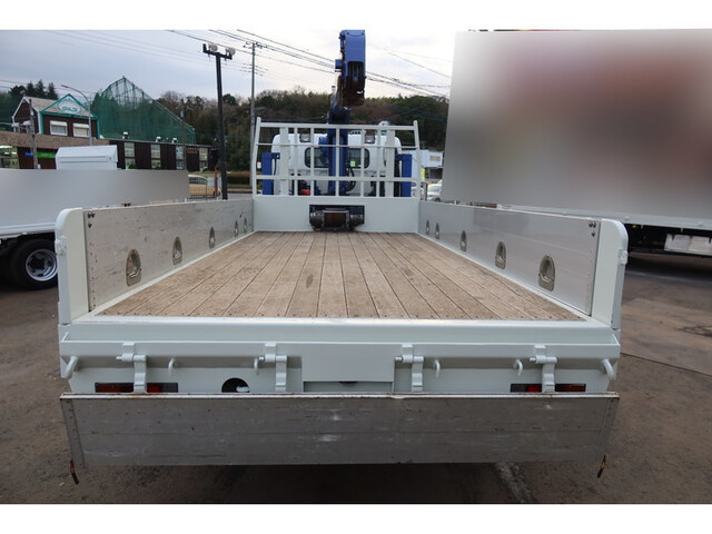 三菱ふそうキャンターセルフクレーン3段小型（2t・3t）[写真08]