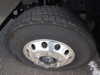 いすゞフォワード冷凍車（冷蔵車）中型（4t）[写真15]