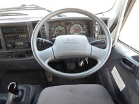 いすゞフォワード冷凍車（冷蔵車）中型（4t）[写真23]