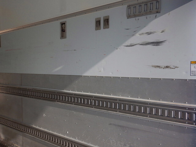 いすゞフォワード冷凍車（冷蔵車）中型（4t）[写真38]