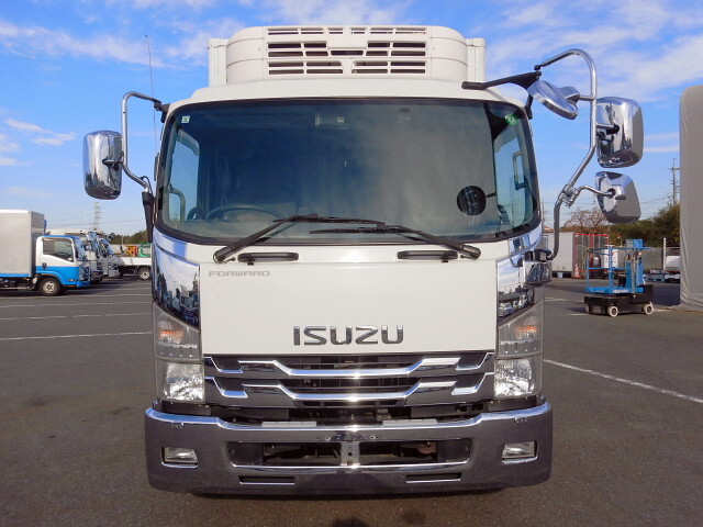 いすゞフォワード冷凍車（冷蔵車）中型（4t）[写真04]