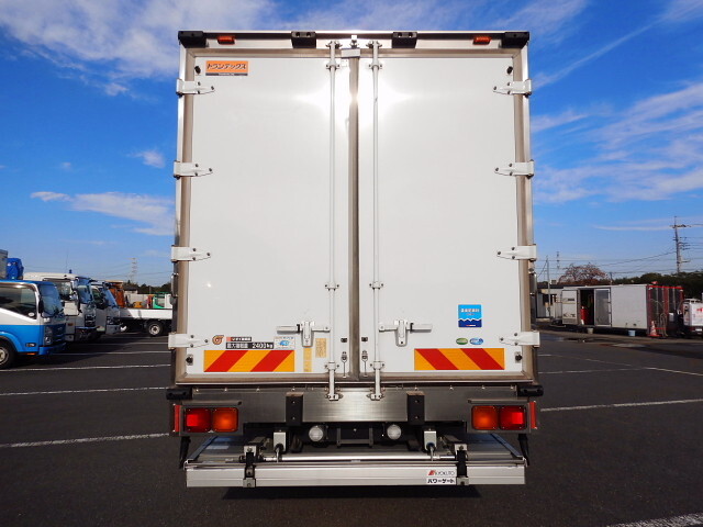 いすゞフォワード冷凍車（冷蔵車）中型（4t）[写真05]