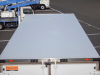 いすゞフォワード冷凍車（冷蔵車）中型（4t）[写真08]