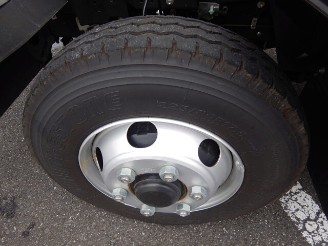 いすゞフォワードダンプ中型（4t）[写真13]