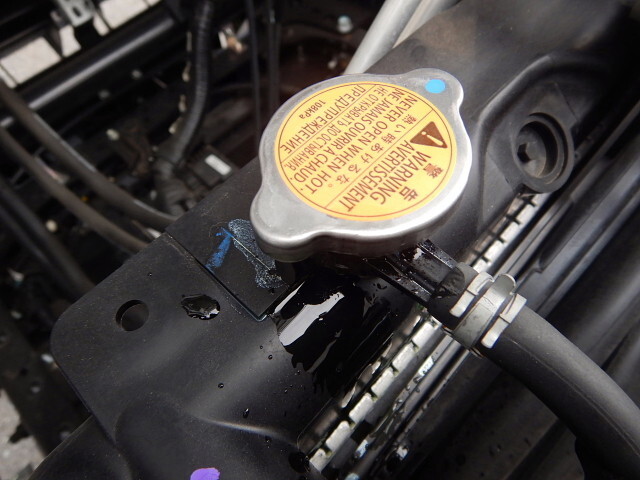 いすゞフォワードダンプ中型（4t）[写真18]