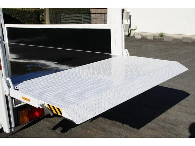 マツダタイタン平ボディ小型（2t・3t）[写真16]