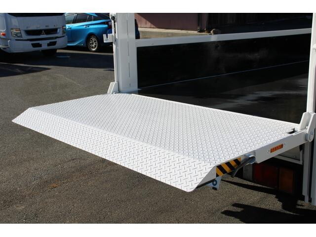 マツダタイタン平ボディ小型（2t・3t）[写真17]