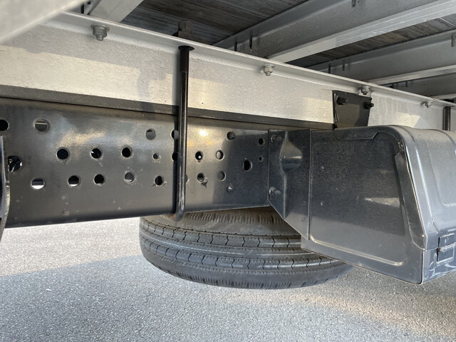 いすゞエルフ幌車小型（2t・3t）[写真20]