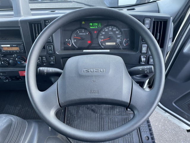 いすゞエルフ幌車小型（2t・3t）[写真30]