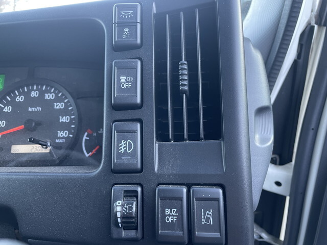 いすゞエルフ幌車小型（2t・3t）[写真34]