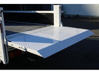 いすゞエルフ平ボディ小型（2t・3t）[写真20]