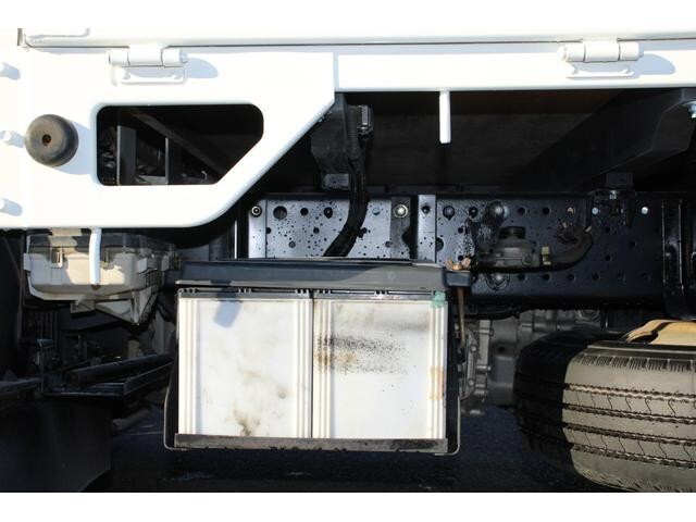 いすゞエルフ平ボディ小型（2t・3t）[写真22]