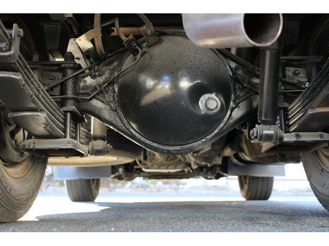 いすゞエルフ平ボディ小型（2t・3t）[写真23]