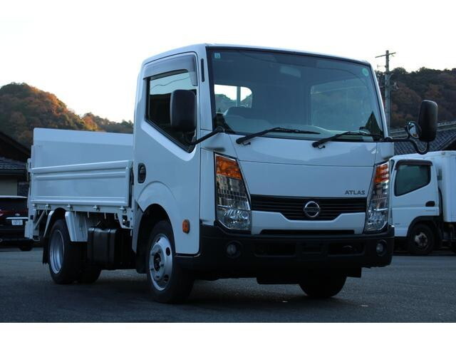 日産アトラス平ボディ2016年(平成28年)SKG-TZ2F24