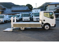 日産アトラス平ボディ小型（2t・3t）[写真14]