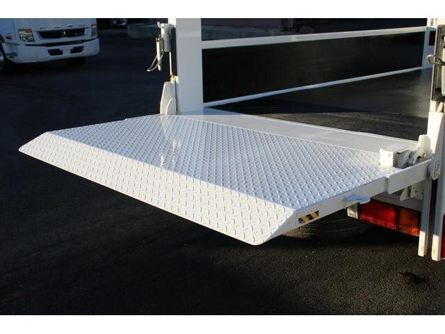 日産アトラス平ボディ小型（2t・3t）[写真19]